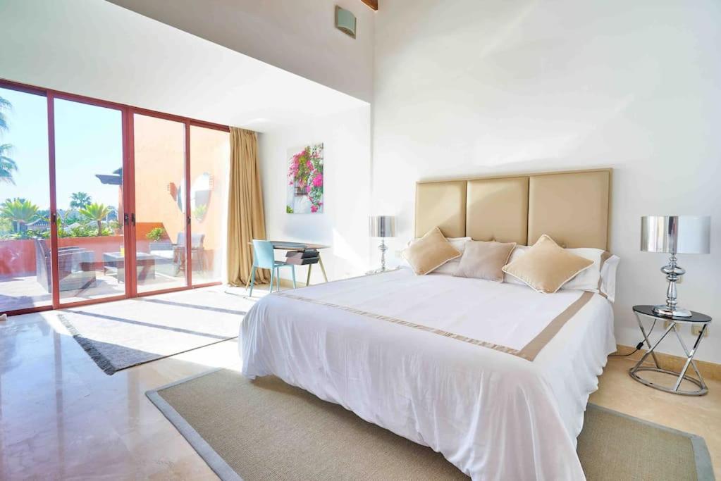Luxury Duplex Penthouse By Puerto Banus