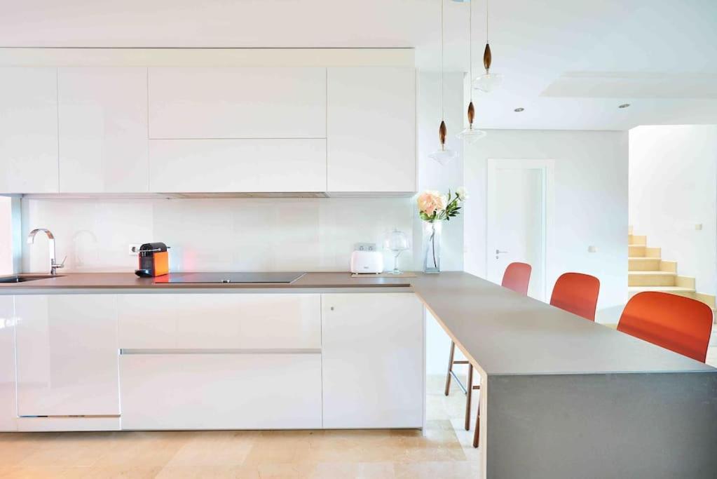 Сasa de vacaciones Luxury Duplex Penthouse By Puerto Banus